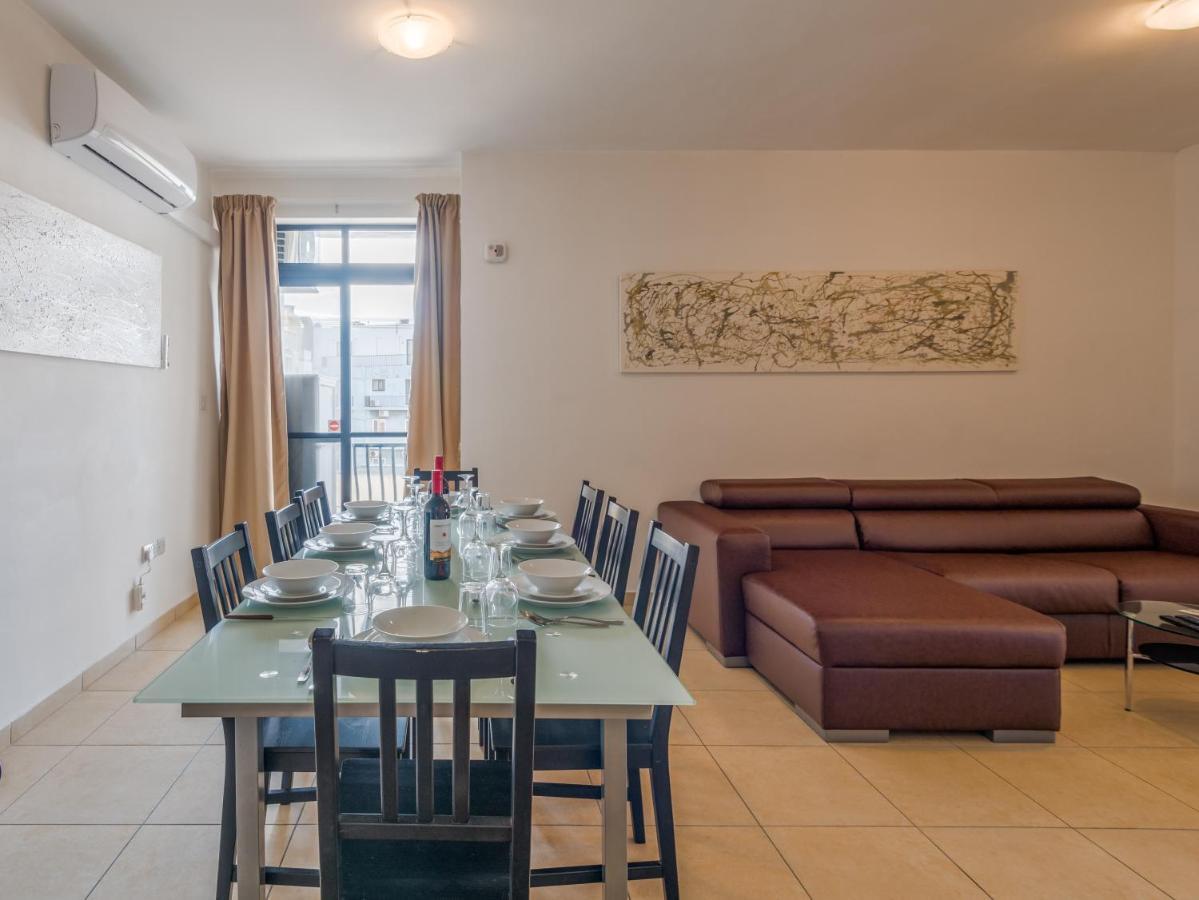 Seashells 2 Bedroom Apartments With Terrace, Just Off The Bugibba Promenade - By Getwaysmalta St. Paul's Bay Exterior photo